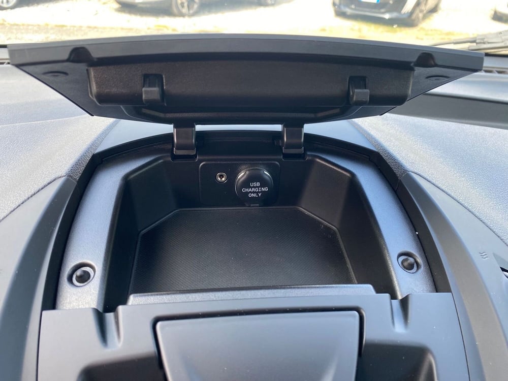Ford Transit Courier usata a La Spezia (17)