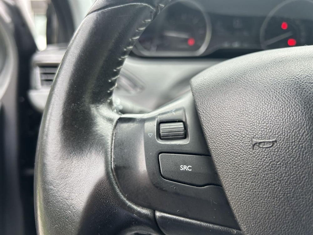 Peugeot 208 usata a La Spezia (16)