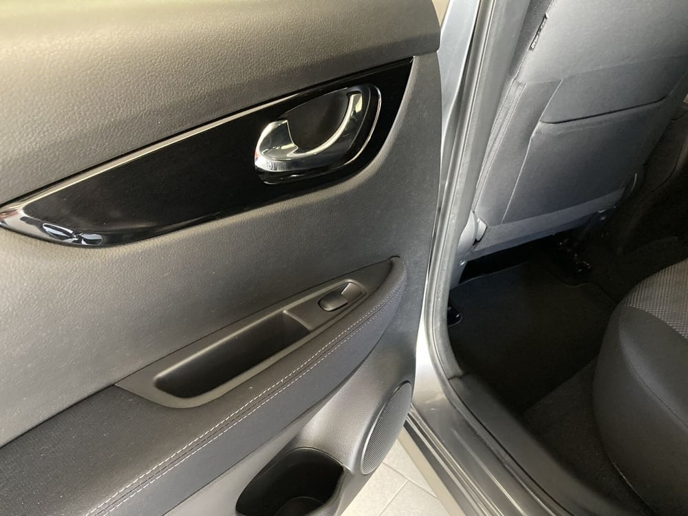 Nissan Qashqai usata a Pavia (14)