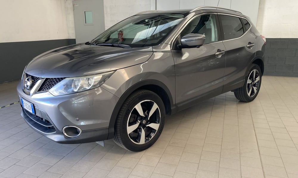 Nissan Qashqai usata a Pavia (2)