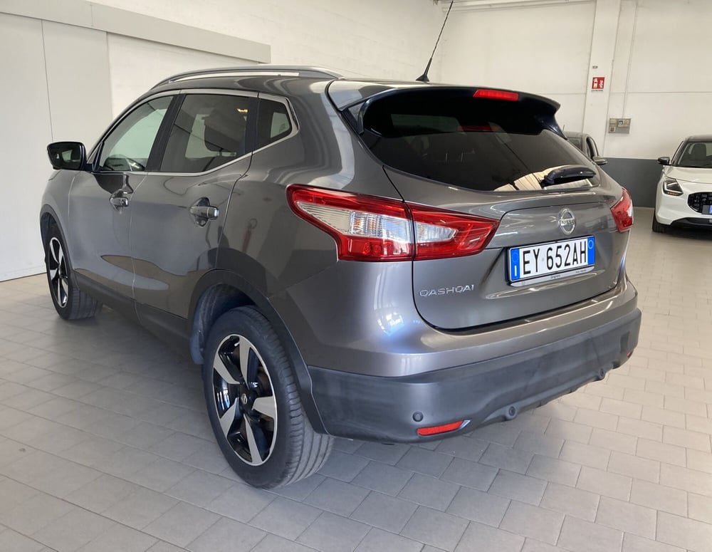 Nissan Qashqai usata a Pavia (3)