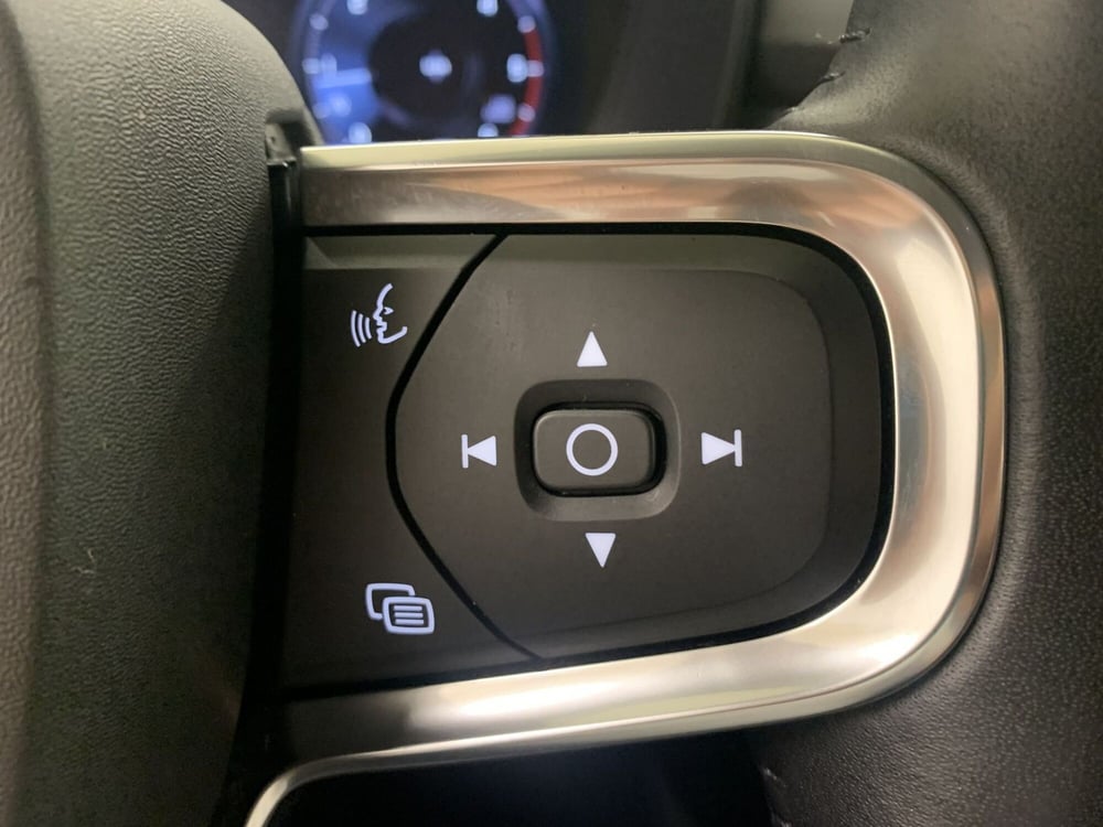 Volvo XC40 usata a Ferrara (13)
