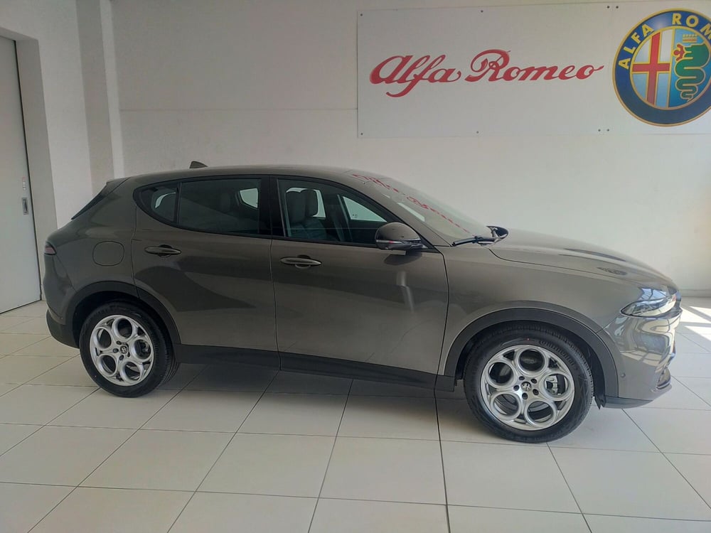 Alfa Romeo Tonale nuova a Reggio Emilia (4)