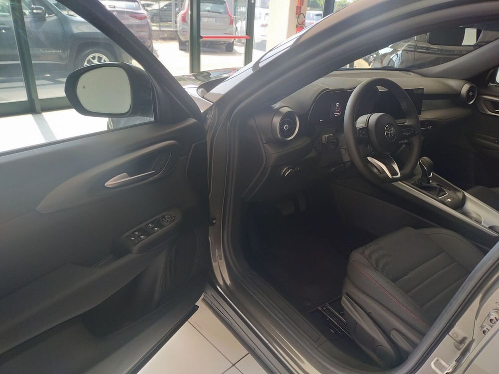 Alfa Romeo Tonale nuova a Reggio Emilia (8)