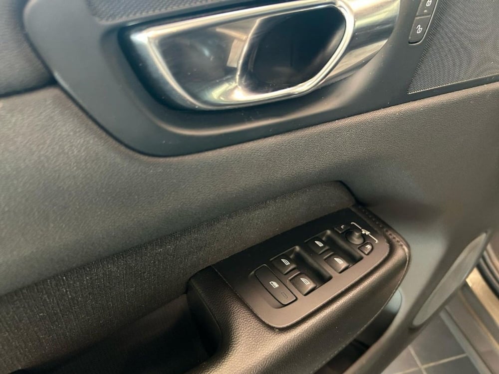 Volvo XC60 usata a Firenze (12)