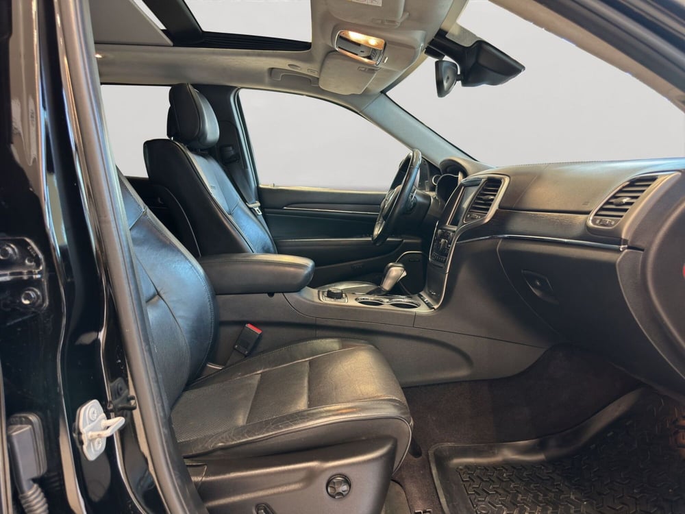 Jeep Grand Cherokee usata a Latina (10)