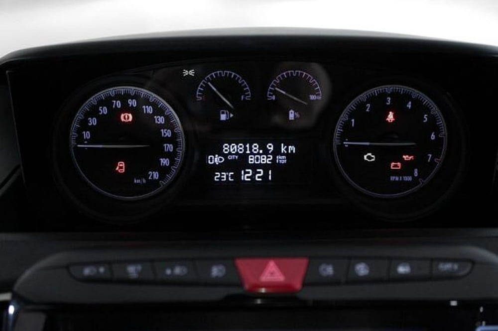 Lancia Ypsilon usata a Novara (13)