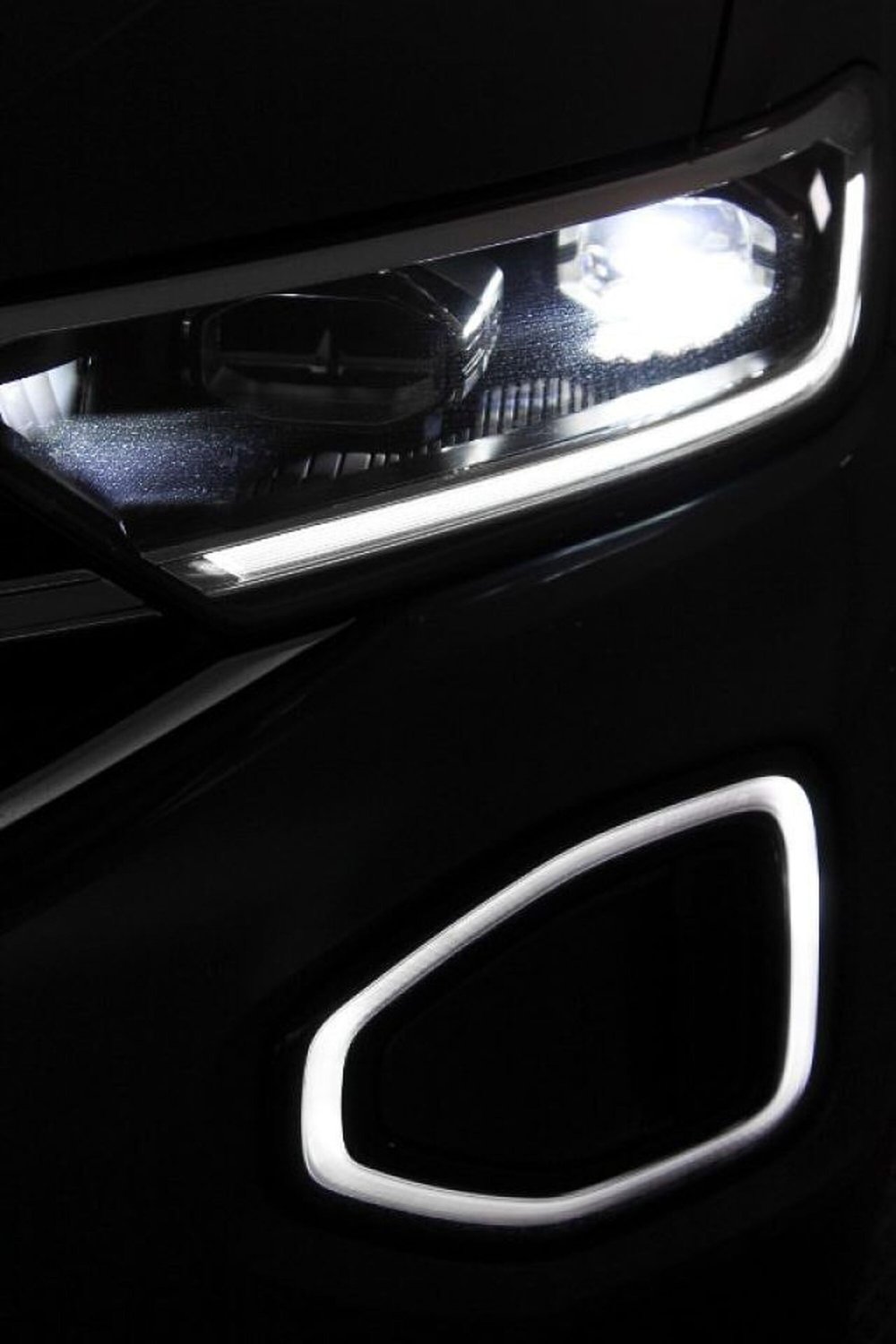 Volkswagen T-Roc usata a Novara (16)