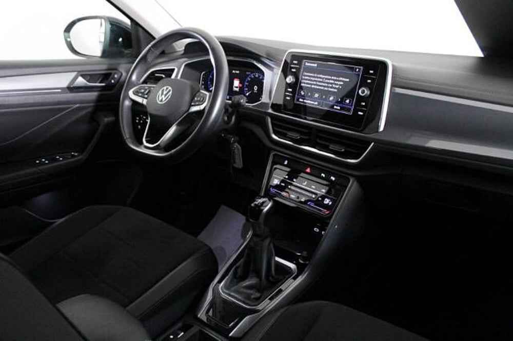 Volkswagen T-Roc usata a Novara (7)