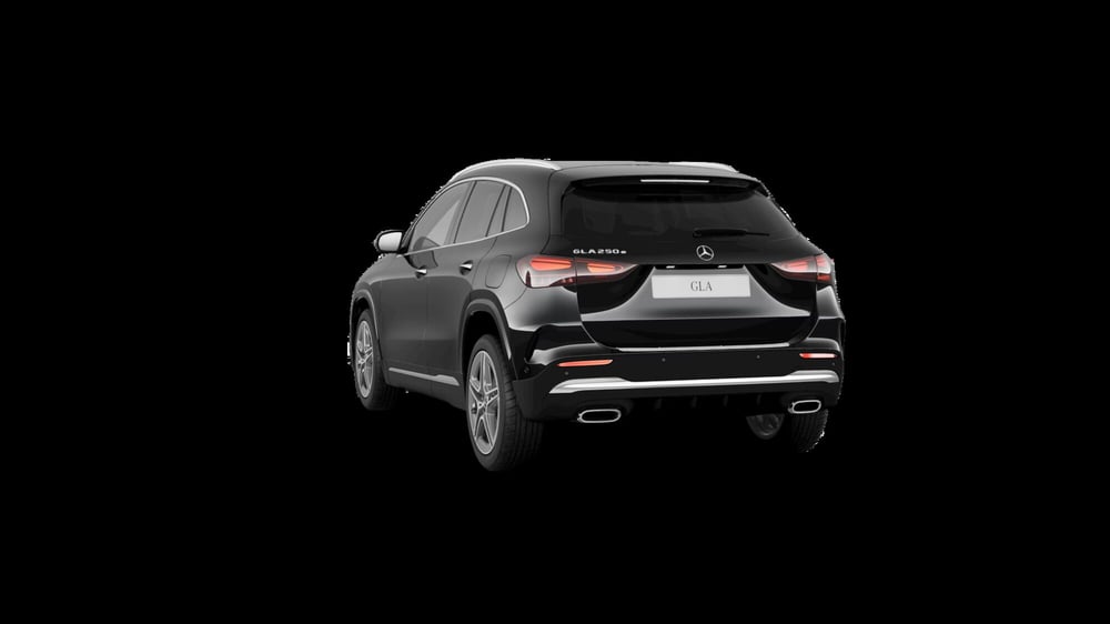 Mercedes-Benz GLA SUV nuova a Monza e Brianza (3)