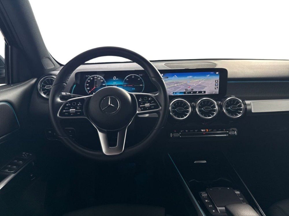 Mercedes-Benz EQB usata a Rimini (11)