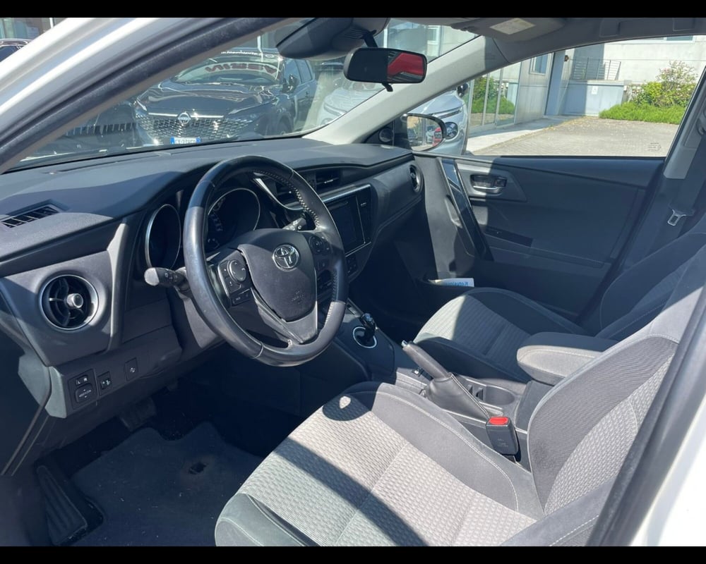 Toyota Auris Station Wagon usata a Siena (8)