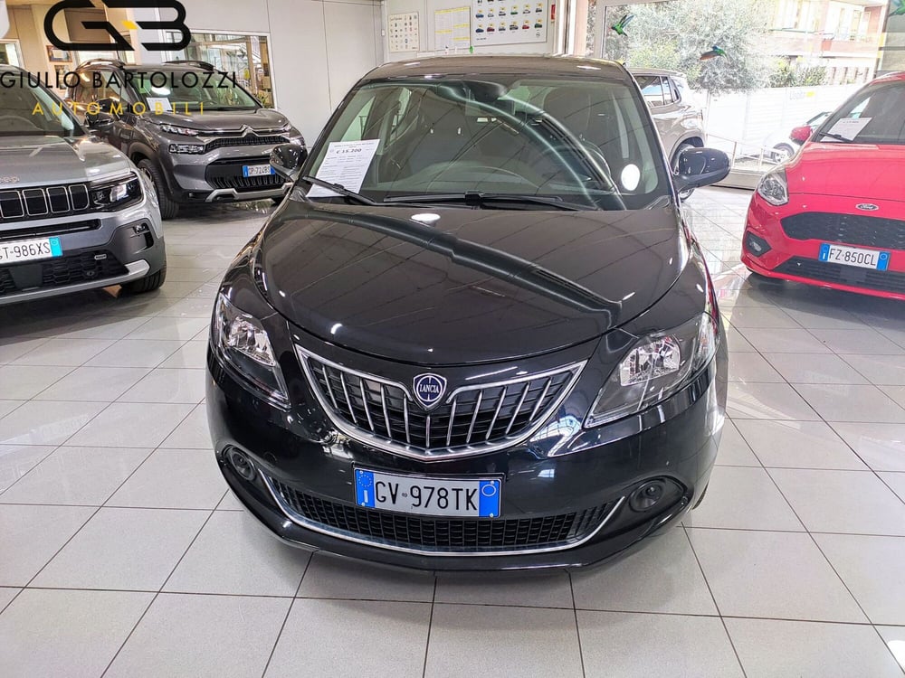 Lancia Ypsilon usata a Prato (2)