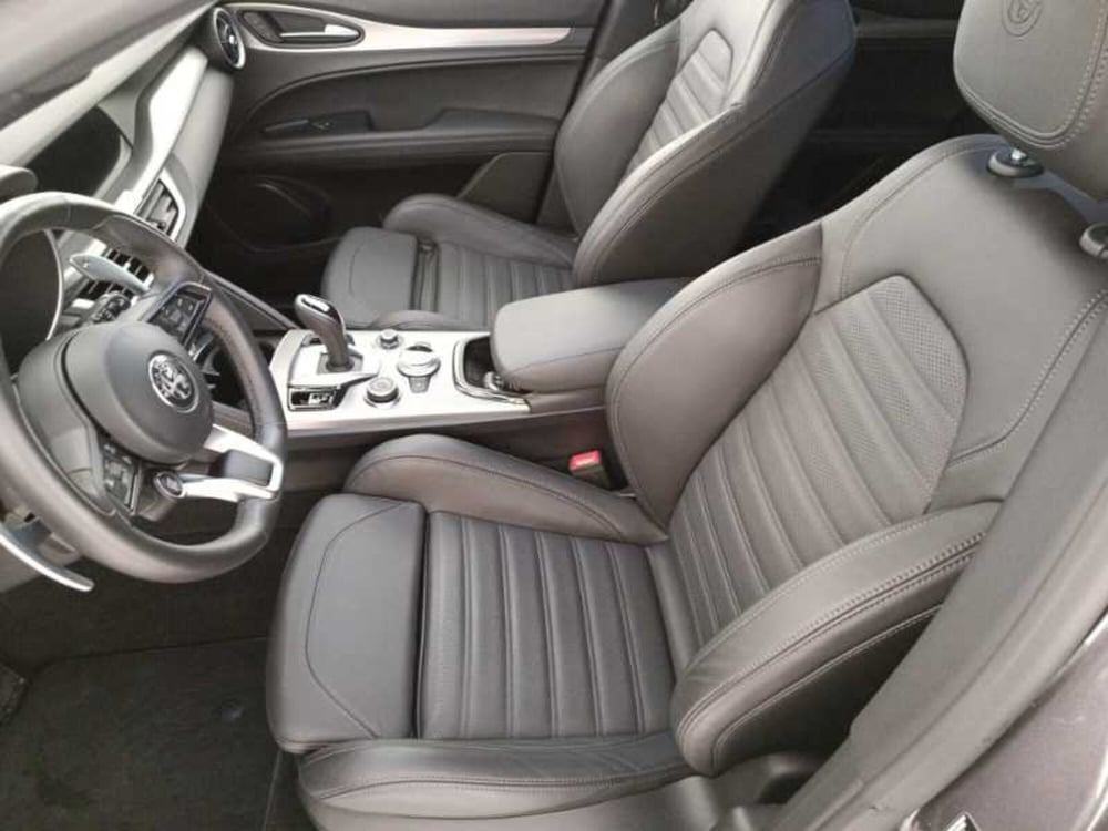 Alfa Romeo Stelvio usata a Treviso (11)