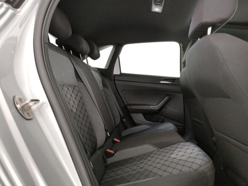 Volkswagen Taigo usata a Napoli (9)