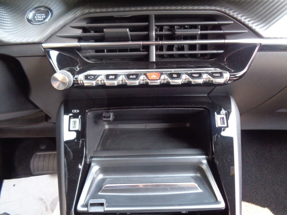 Peugeot 2008 usata a Treviso (16)