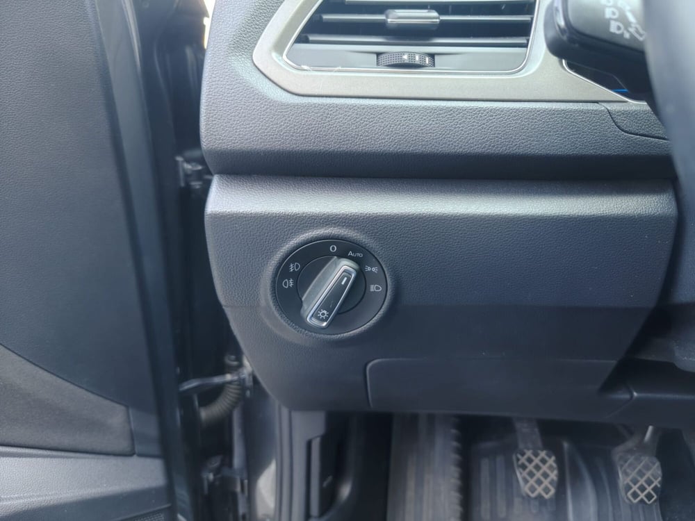 Volkswagen T-Roc usata a L'Aquila (12)