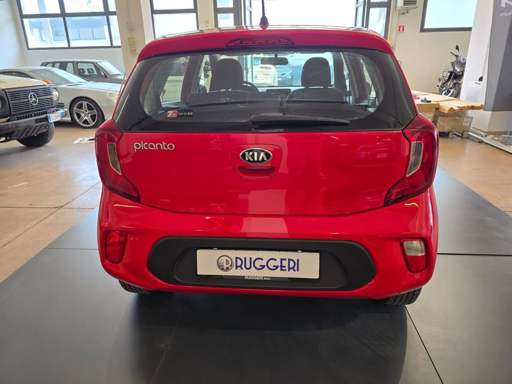 Kia Rio usata a Rimini (4)