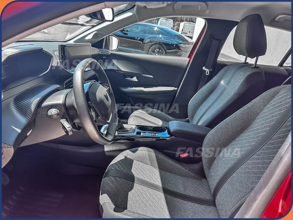 Peugeot 208 usata a Milano (9)