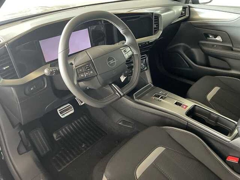 Opel Mokka nuova a Salerno (9)