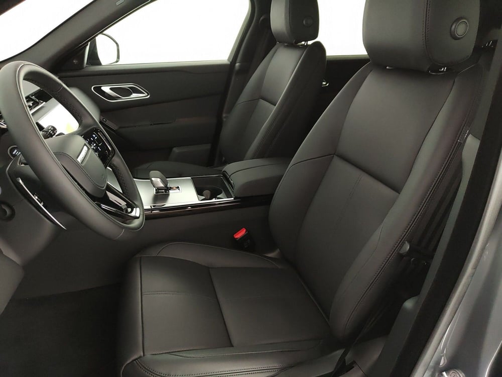 Land Rover Range Rover Velar nuova a Brindisi (3)