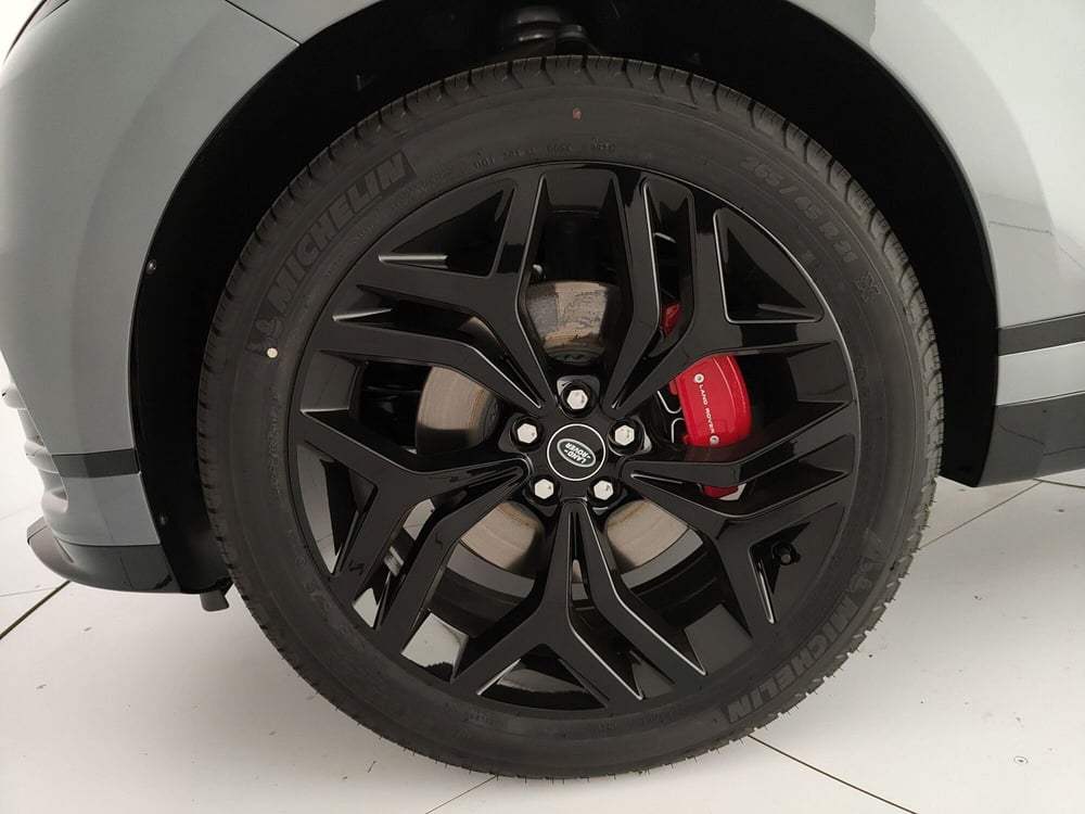 Land Rover Range Rover Velar nuova a Brindisi (9)
