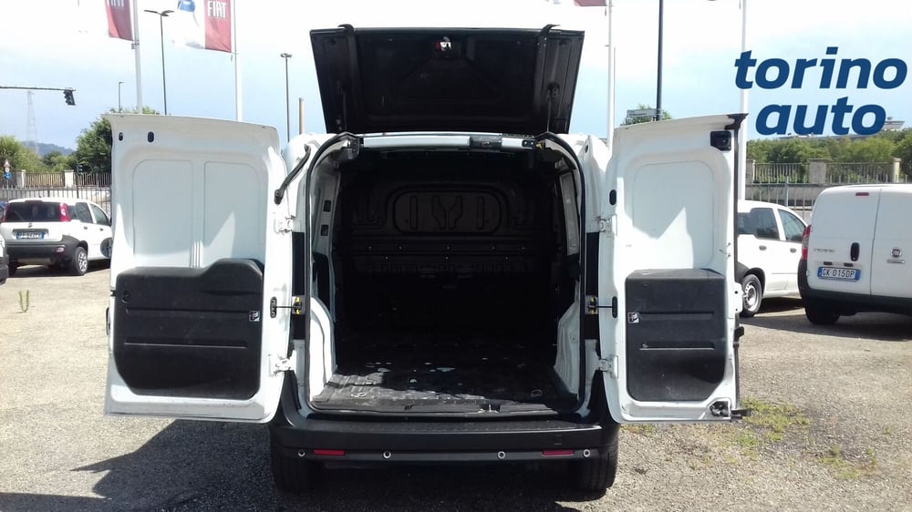 Fiat Doblò usata a Torino (4)