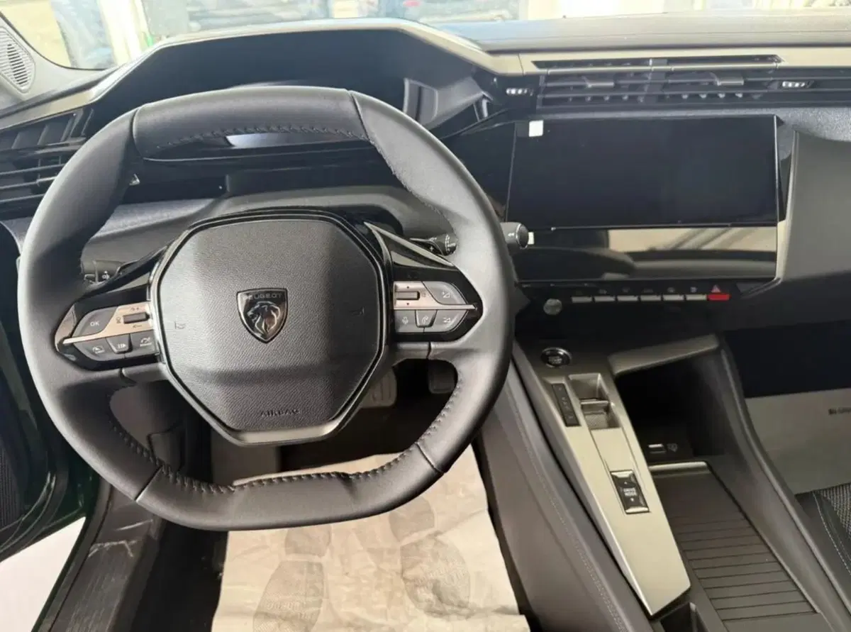 Peugeot 308 nuova a Latina (6)