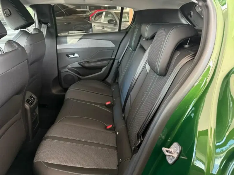 Peugeot 308 nuova a Latina (7)