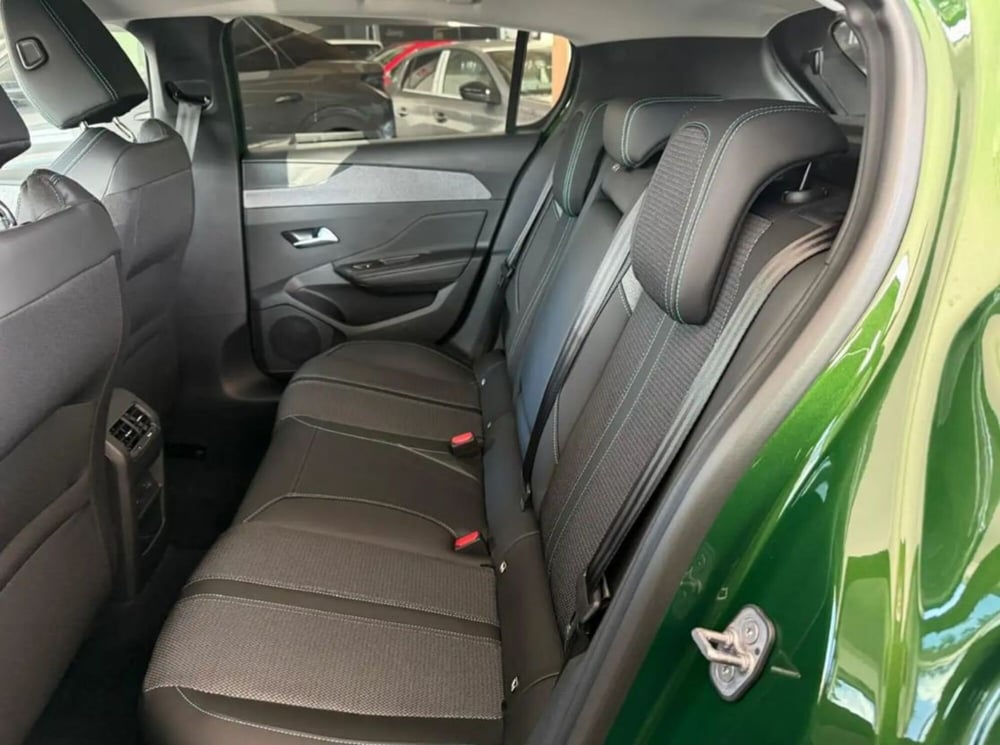 Peugeot 308 nuova a Latina (7)