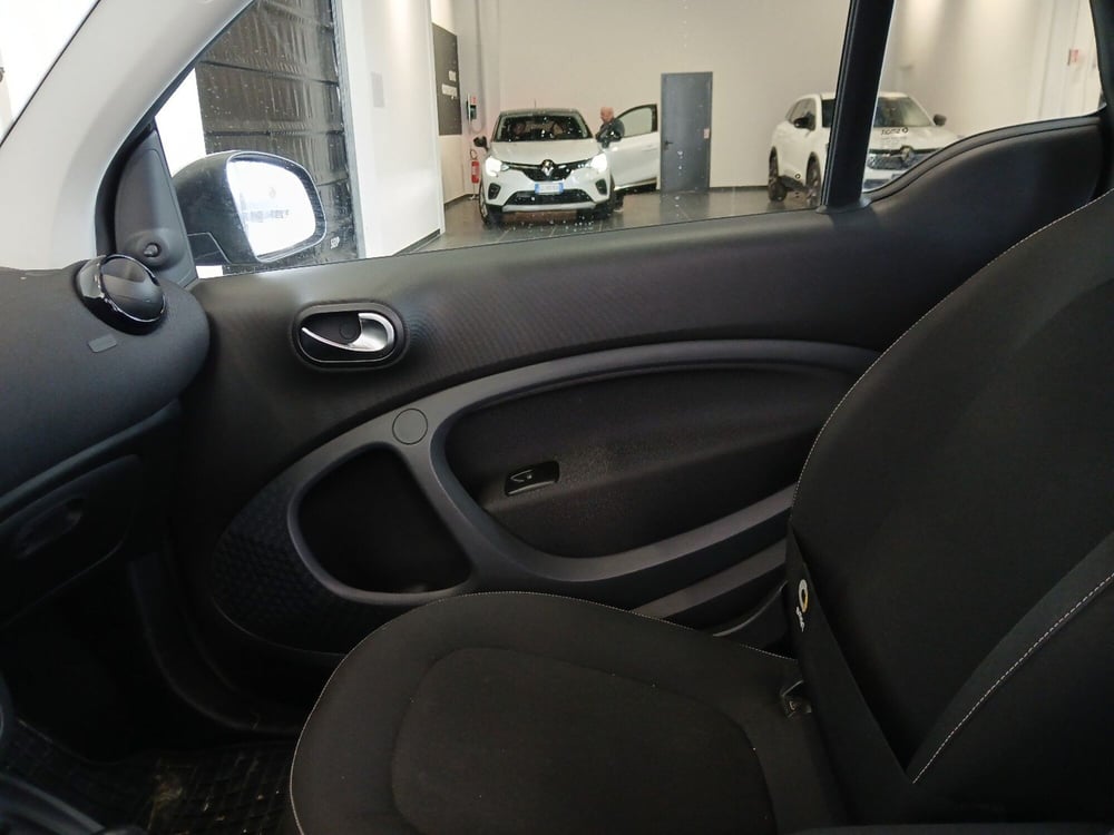 smart Fortwo usata a Latina (19)