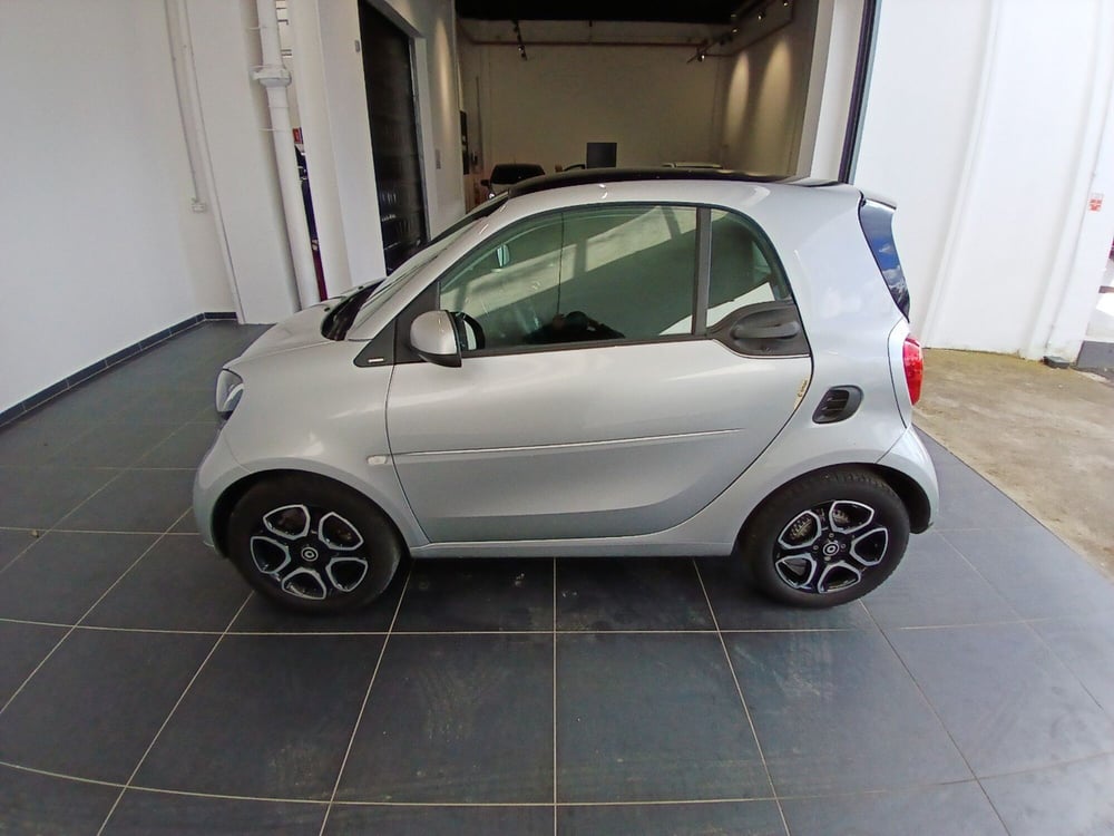 smart Fortwo usata a Latina (7)