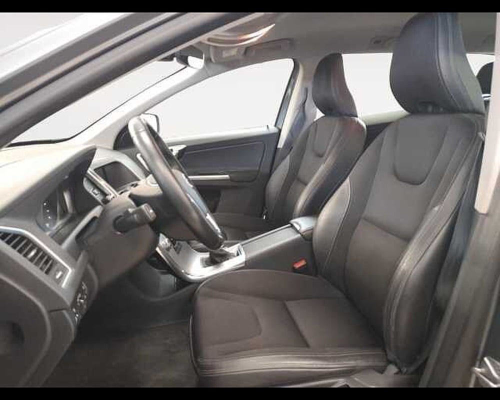 Volvo XC60 usata a Ravenna (9)
