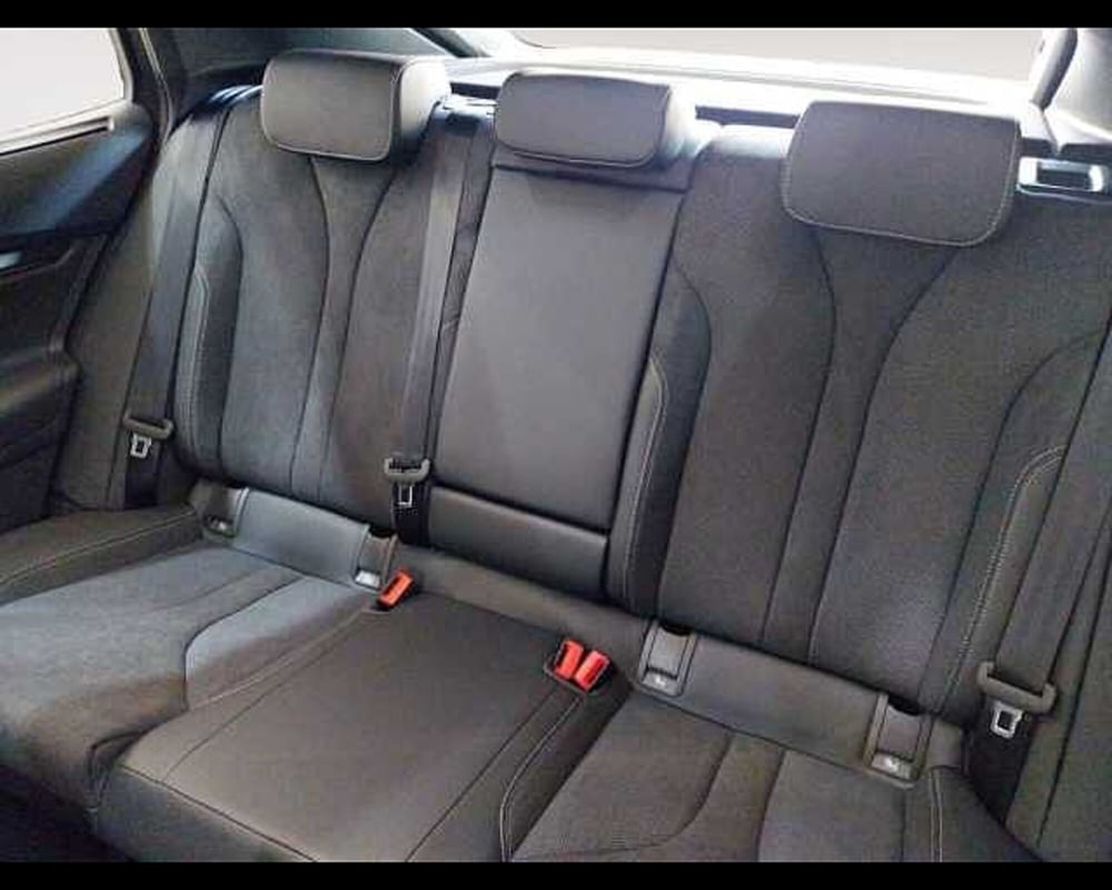Skoda Enyaq usata a Ravenna (11)