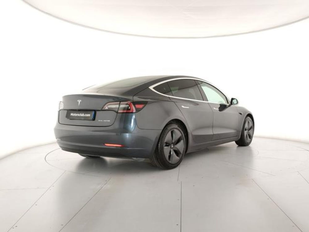 Tesla Model 3 usata a Modena (5)