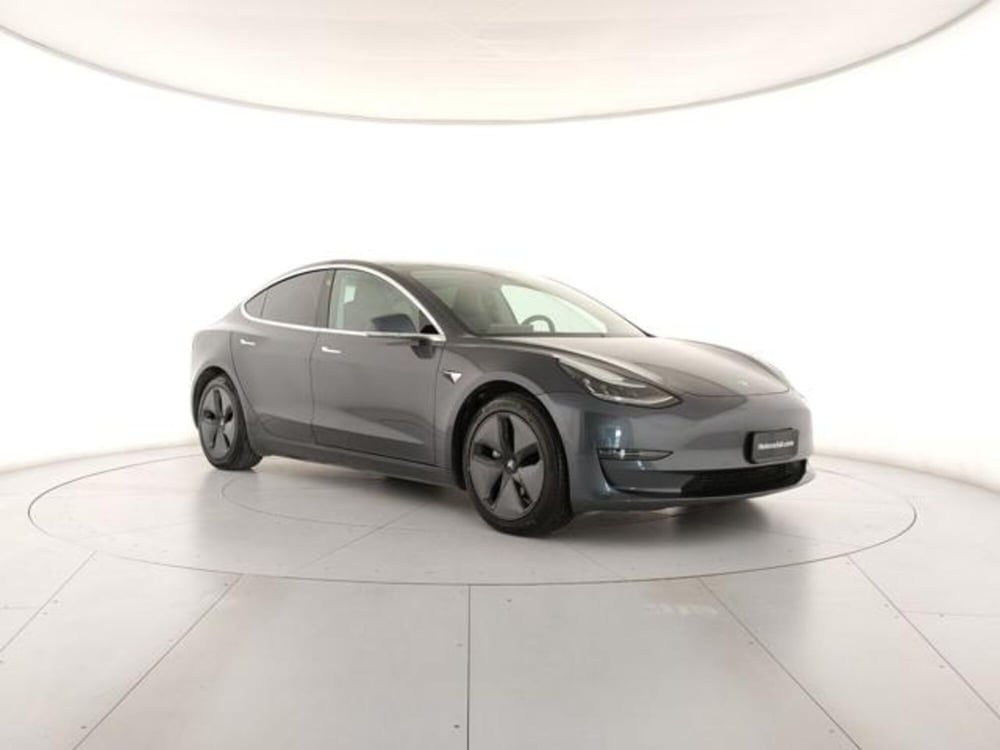Tesla Model 3 usata a Modena (6)
