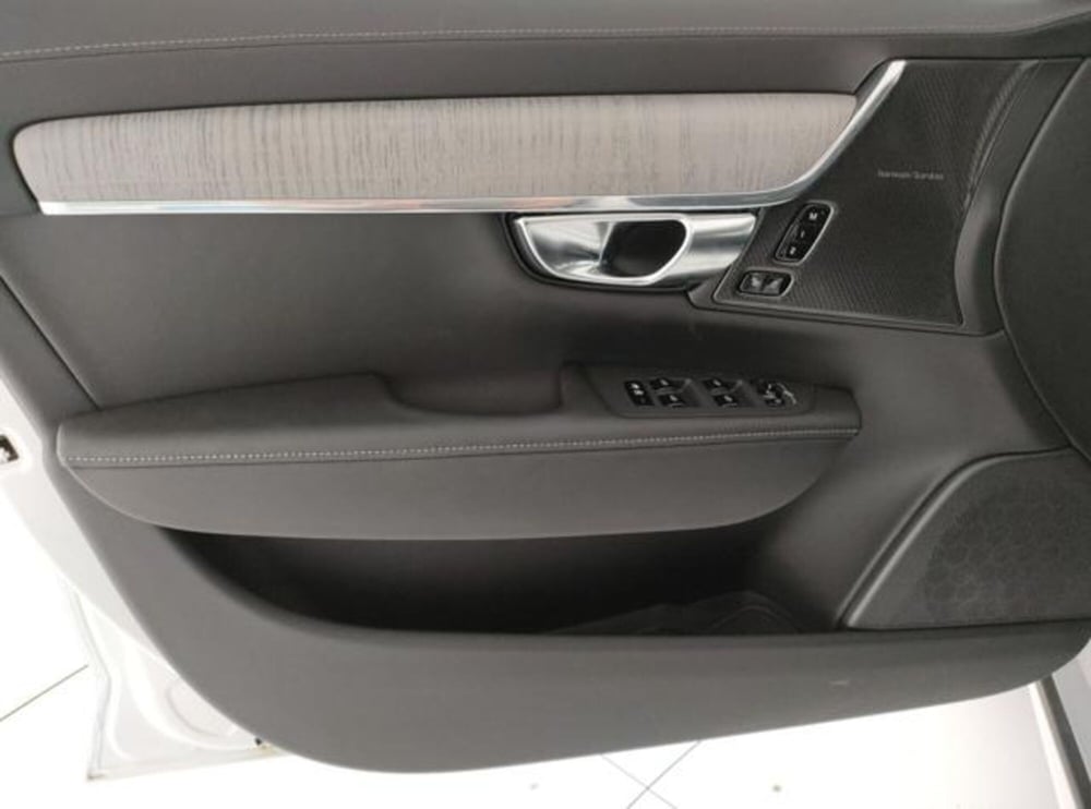 Volvo V90 nuova a Modena (12)