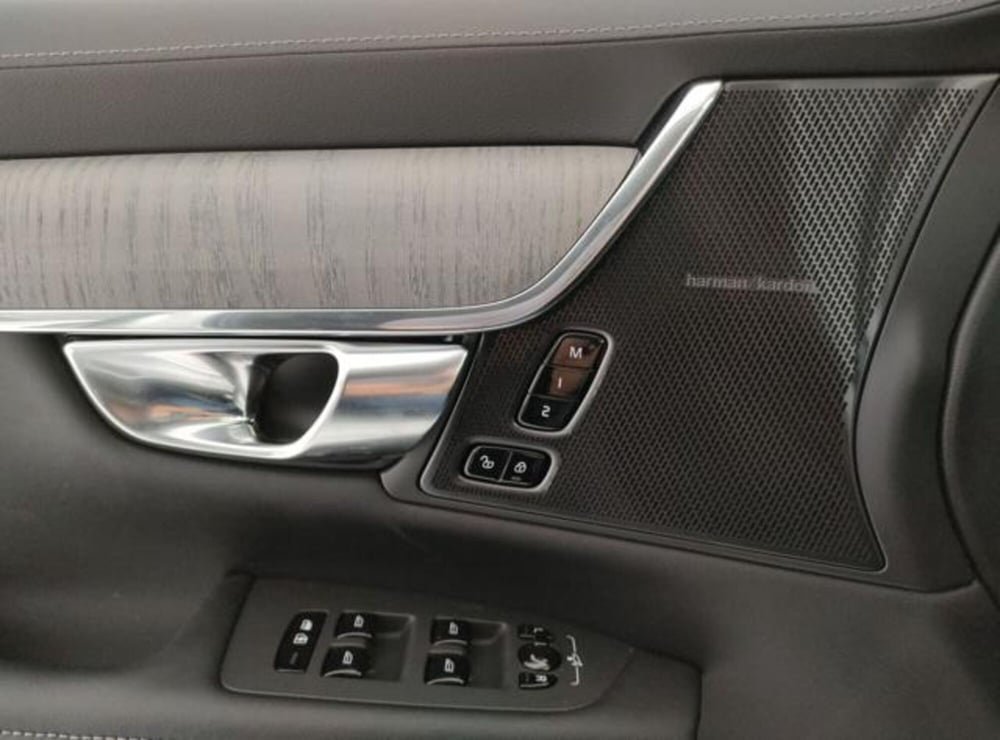 Volvo V90 nuova a Modena (13)