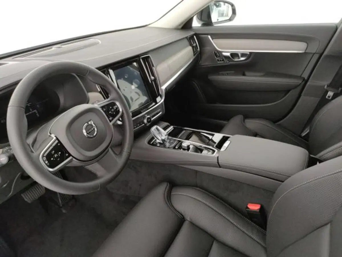 Volvo V90 nuova a Modena (18)