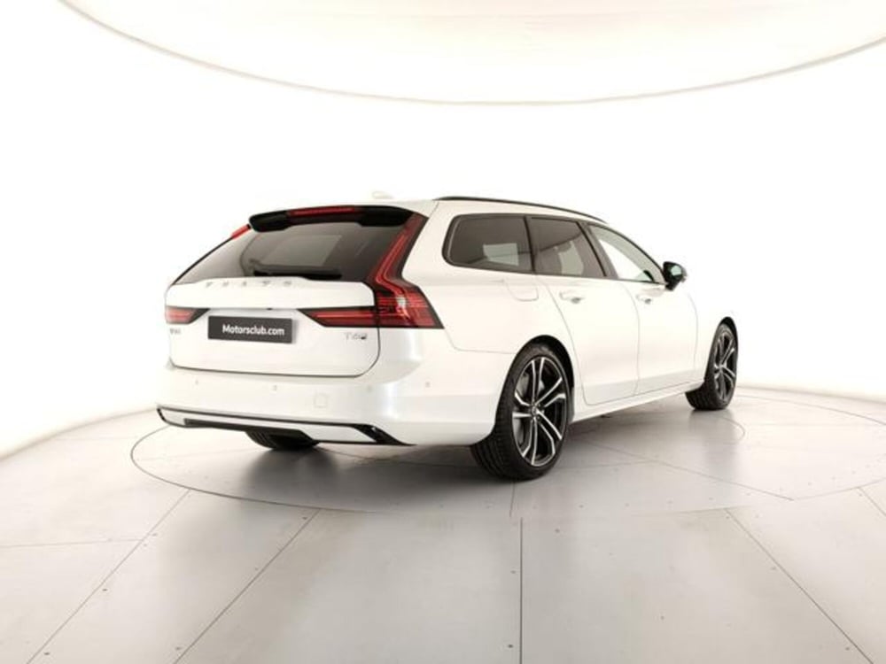 Volvo V90 nuova a Modena (5)