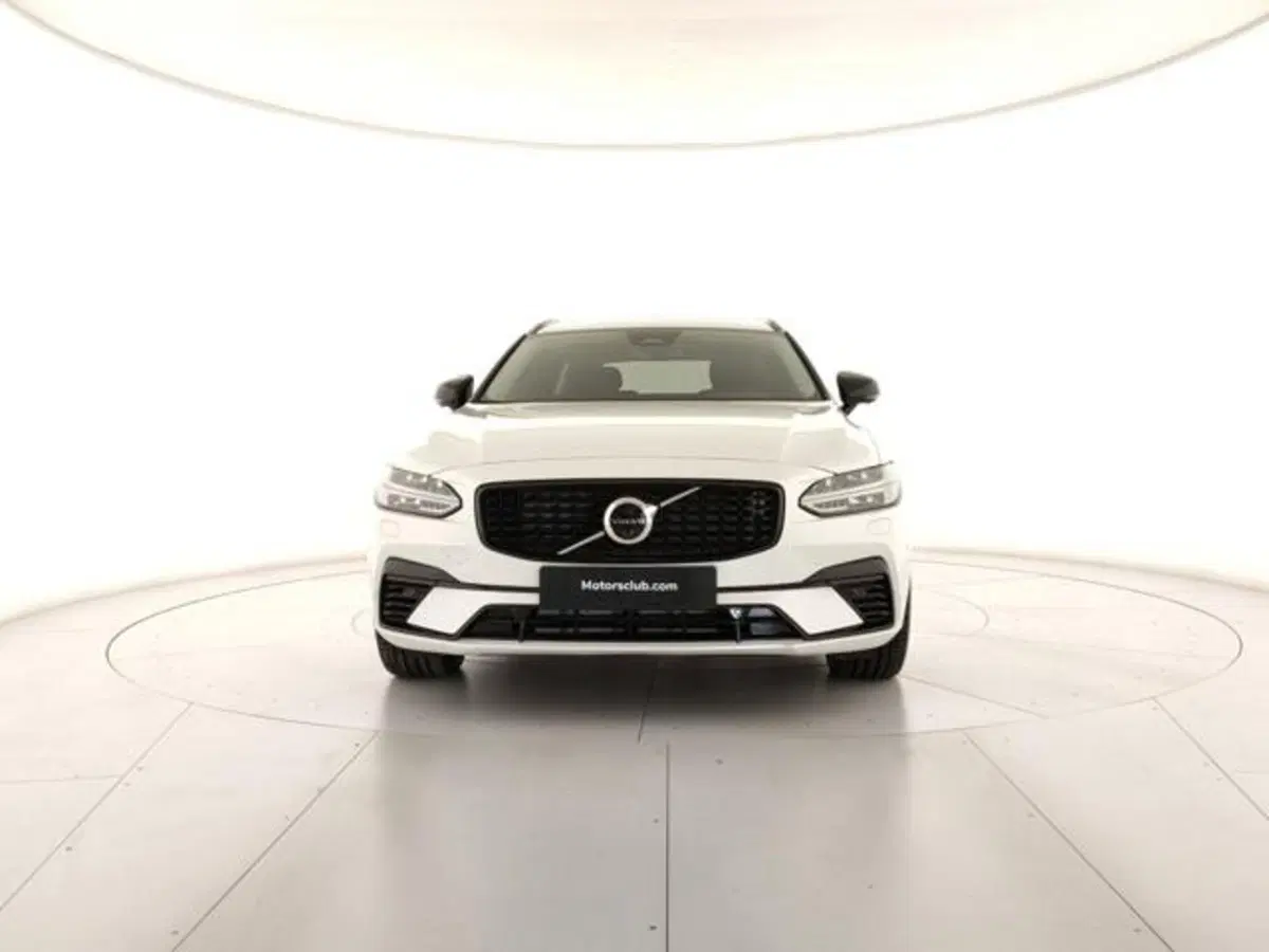 Volvo V90 nuova a Modena (7)