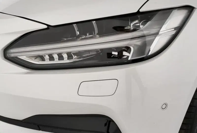 Volvo V90 nuova a Modena (9)