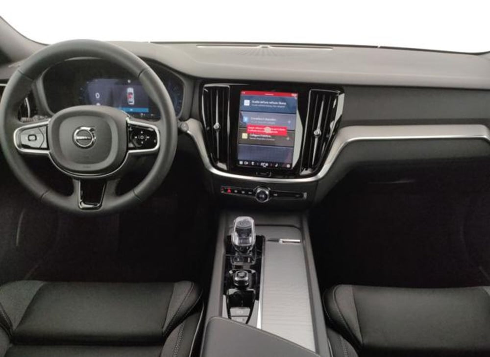 Volvo V60 nuova a Modena (17)