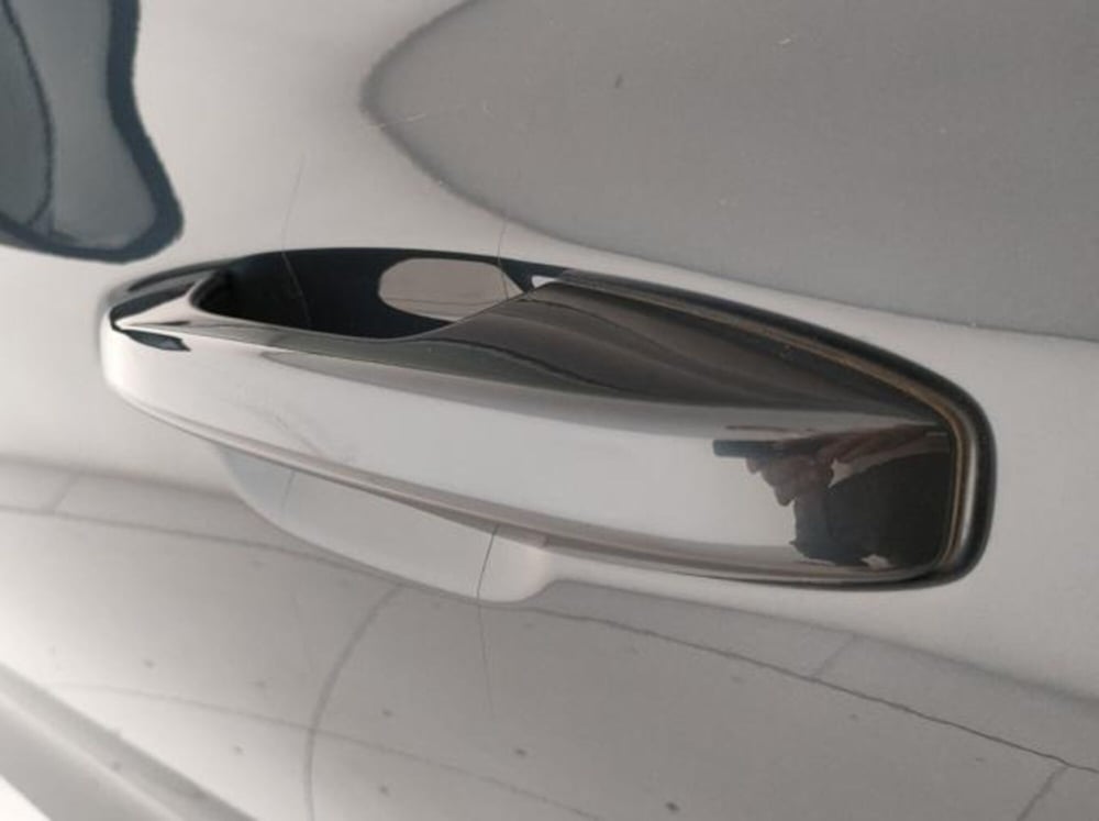 Volvo V60 nuova a Modena (10)