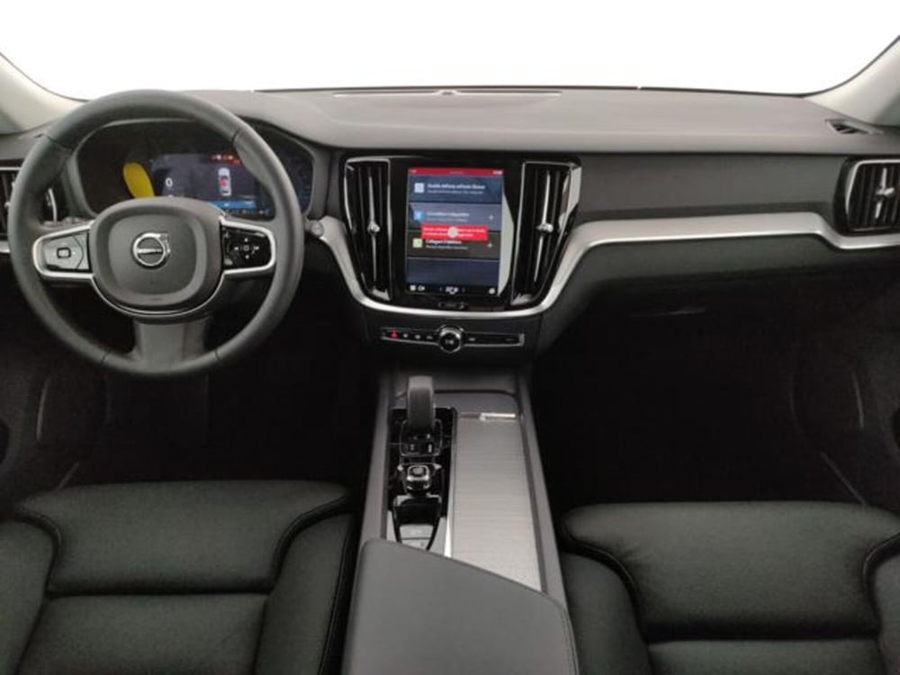 Volvo V60 nuova a Modena (17)