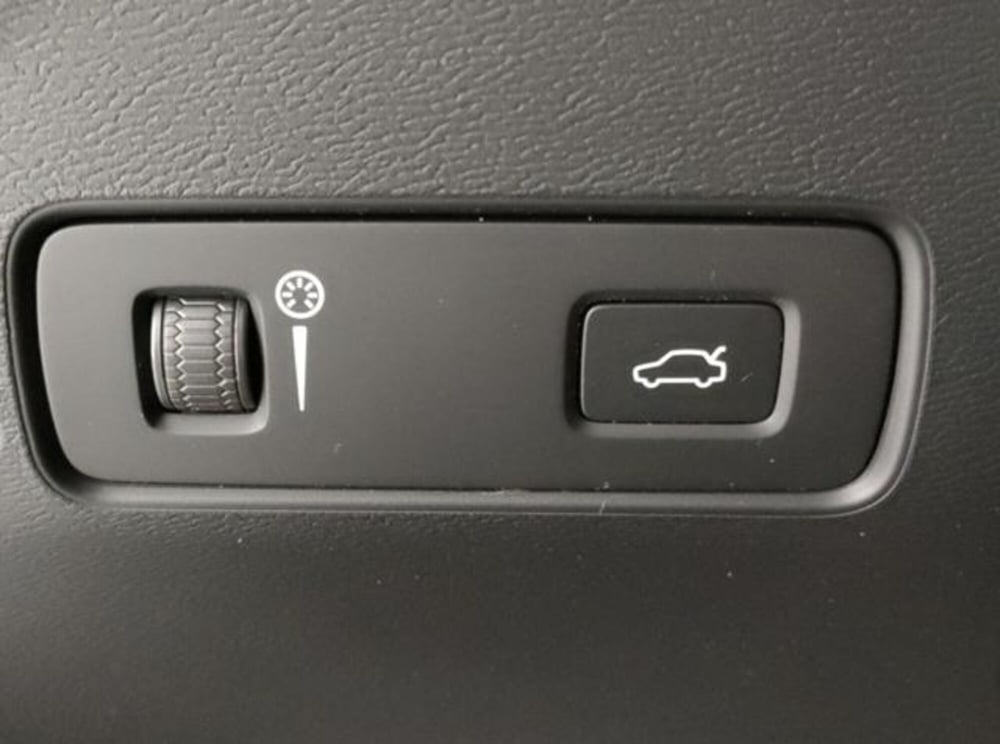 Volvo XC40 usata a Modena (12)