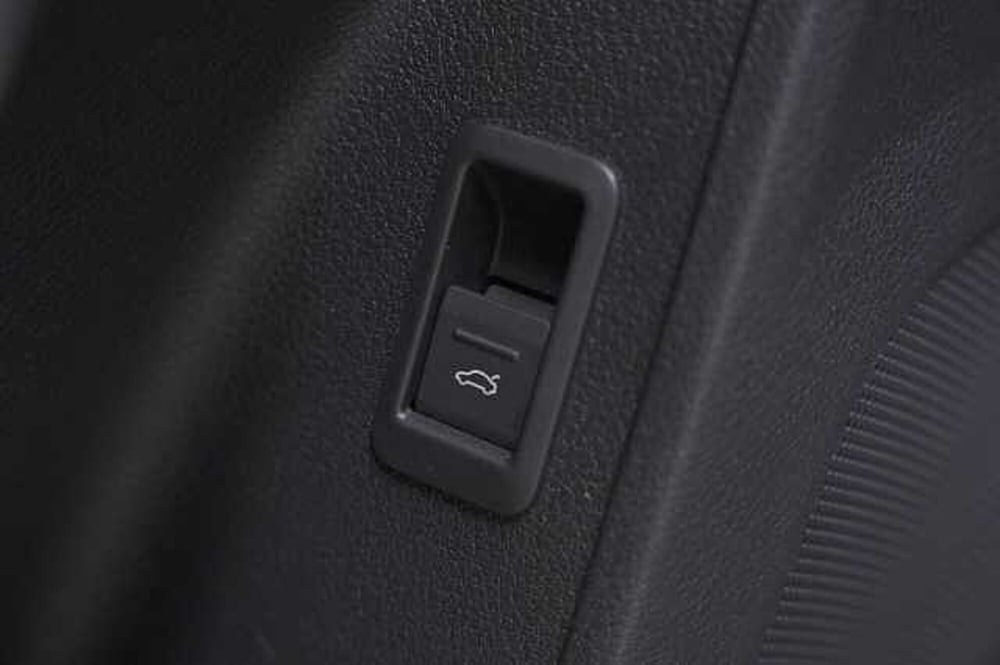 Audi Q3 Sportback usata a Como (17)