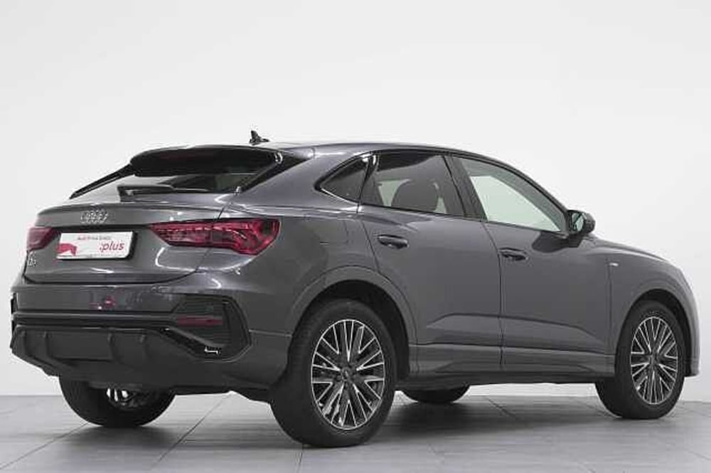 Audi Q3 Sportback usata a Como (5)