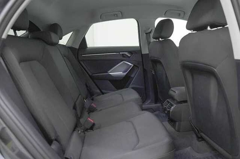 Audi Q3 Sportback usata a Como (9)