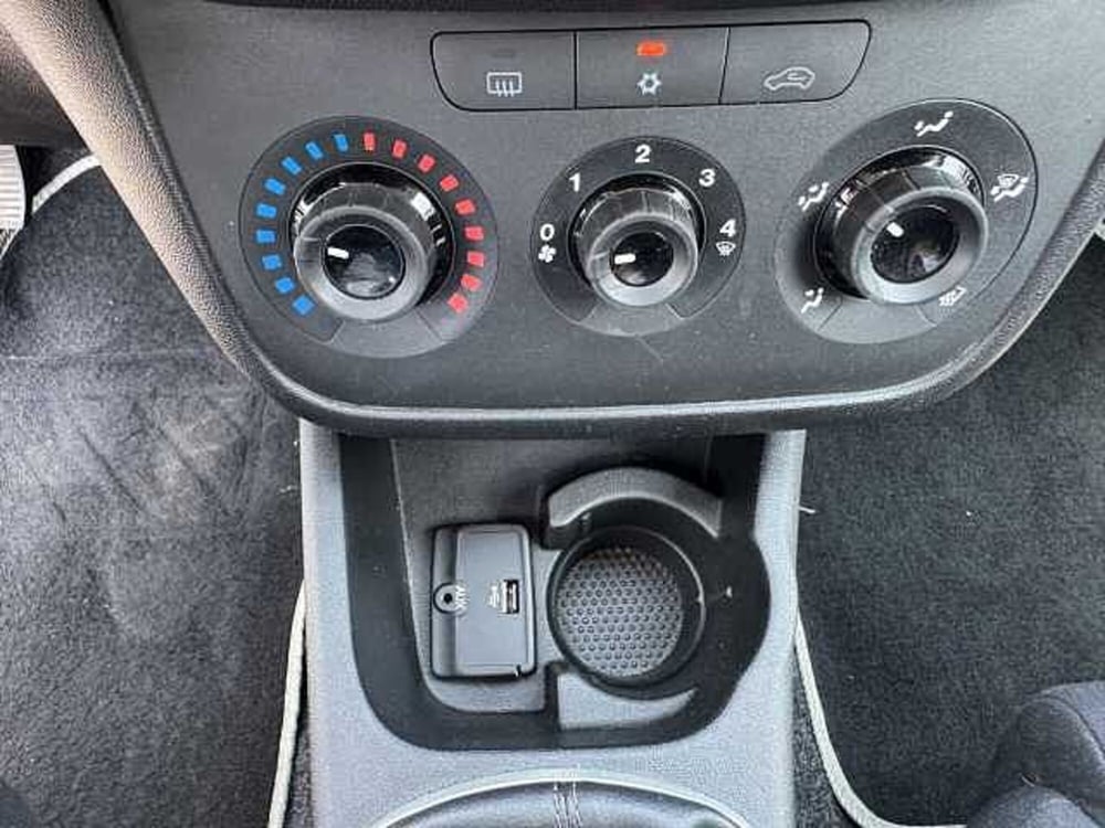 Fiat Punto usata a Torino (16)